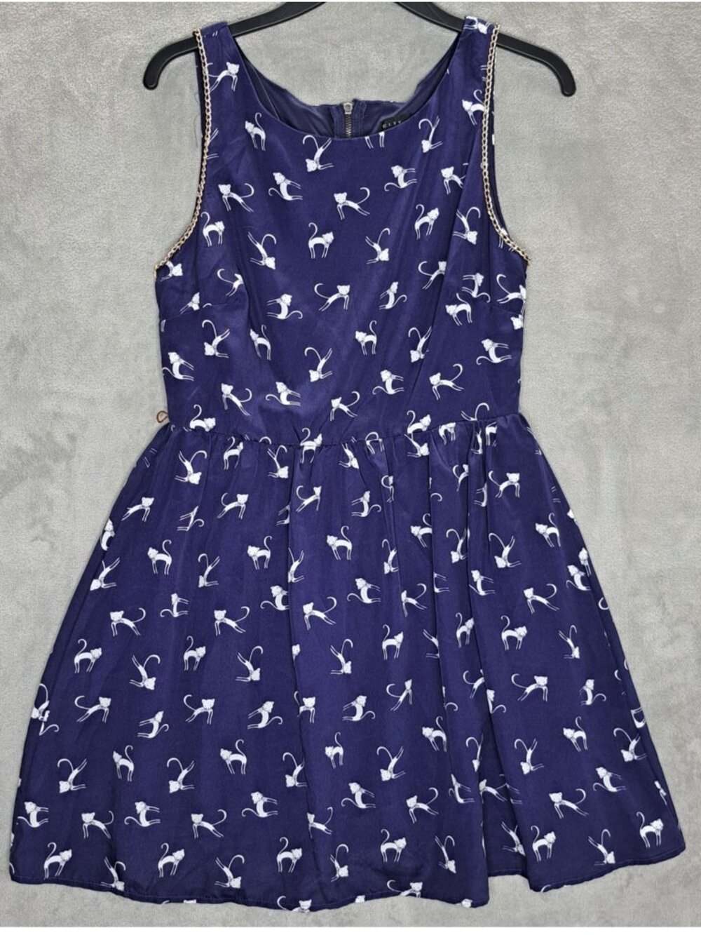 City Studio Size 7 A-Line Dress Blue White Cat Print Sleeveless Chain Detail